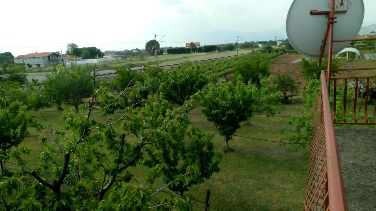 Airport home Radinovic Podgorica Exterior foto